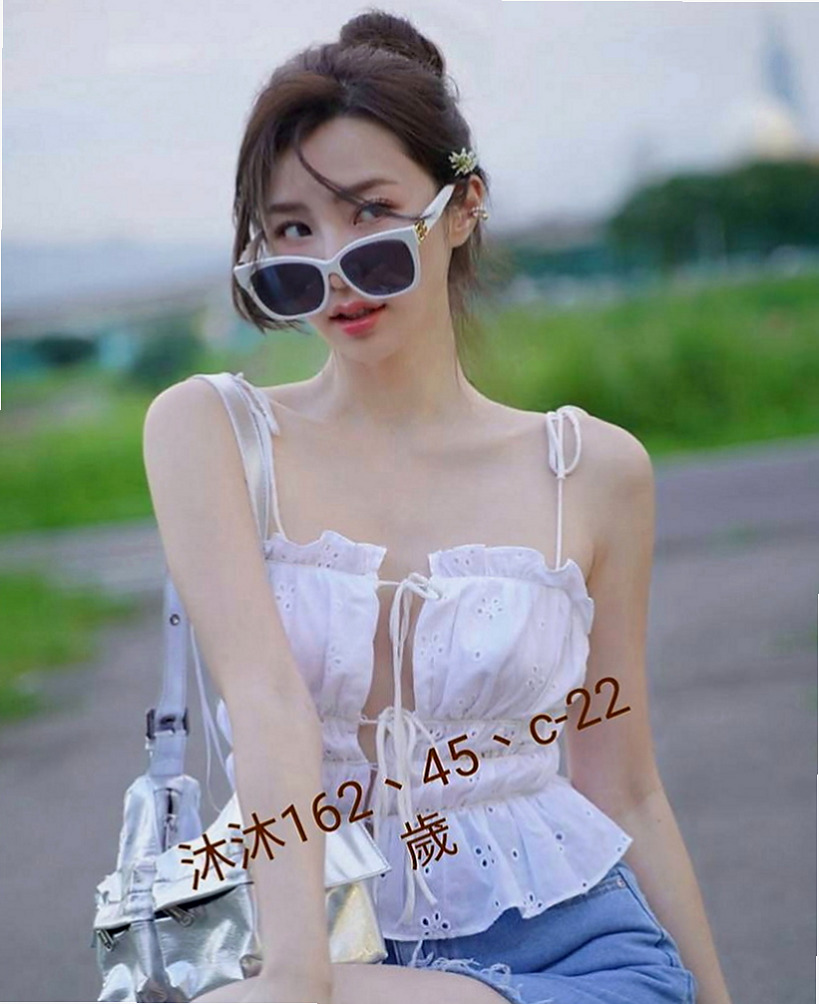 高雄外約茶|按摩推薦 - 寒心（粉嫩女學妹 / 164cmcm / 50kgkg / C杯 / 19y歲）